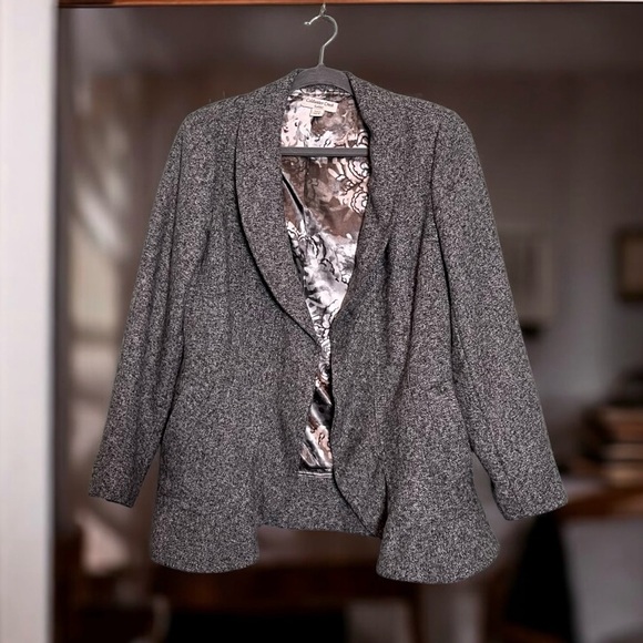 Coldwater Creek Jackets & Blazers - Coldwater Creek Bouclé Ruffle Hem Jacket – Size S (6-8)